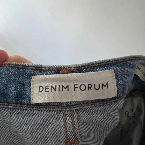 Aritzia Denim Forum Light Wash The Arlo‎ High Rise Straight Distressed Jeans - Image 6