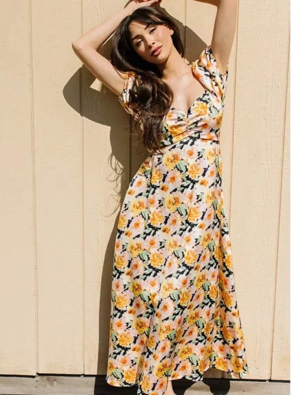 Sweetheart Floral Puff-Sleeve Midi Dress in Cream Floral - Image 3