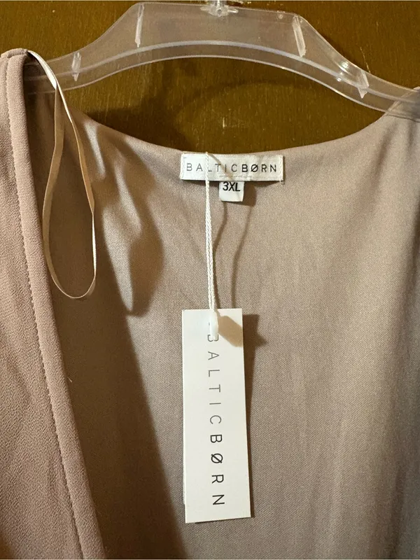 NWT Baltic Born Kristina Maxi Dress in Taupe - Image 3