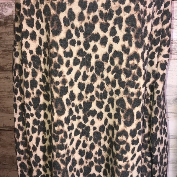 Victoria’s Secret cheetah print pajamas set animal print size medium lounge wear - Image 4