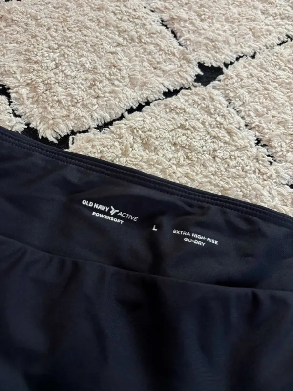 Old Navy Active Powersoft Extra High Rise Go-Dry Skirt - Image 4