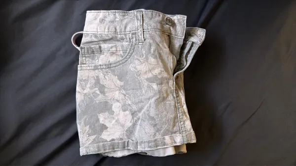 Hollister Camo Skirt Denim - Image 3