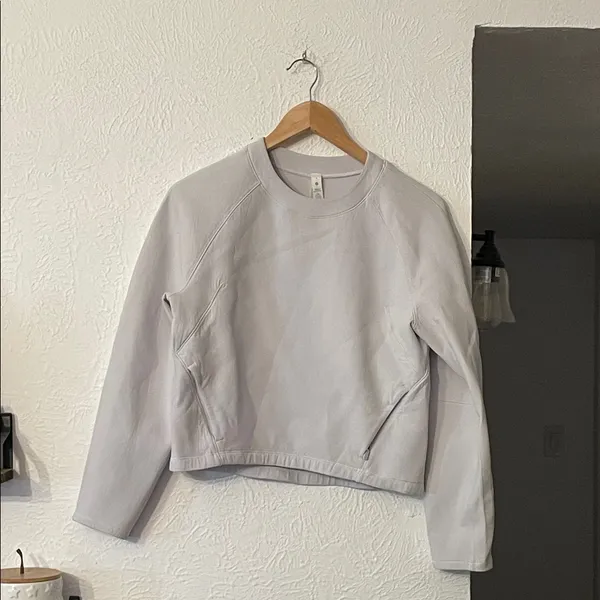 Lululemon AirWrap Crew White Sweatshirt Size 4 - Image 4