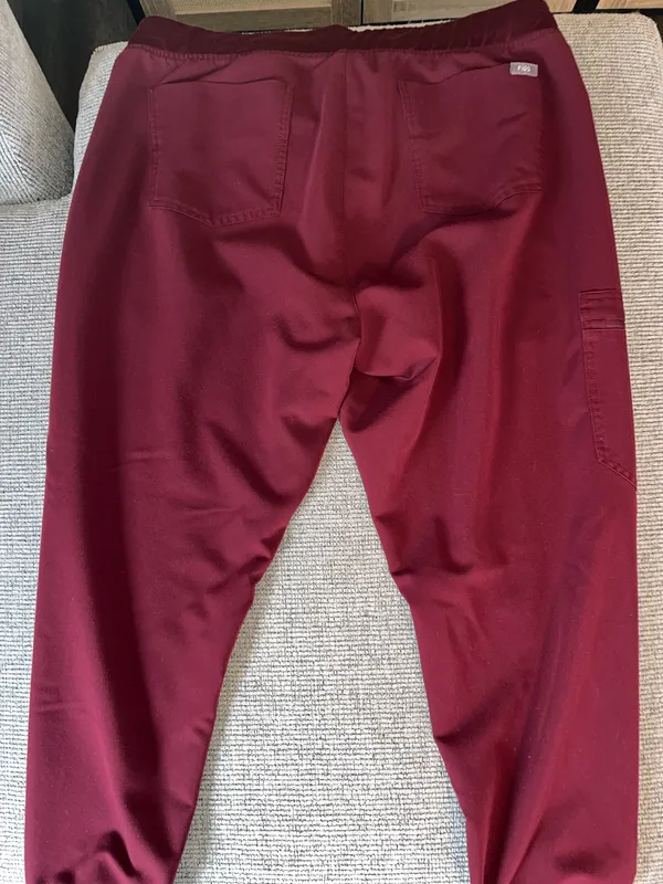Women’s FIGS Zamora Jogger Scrub Pants - Image 3