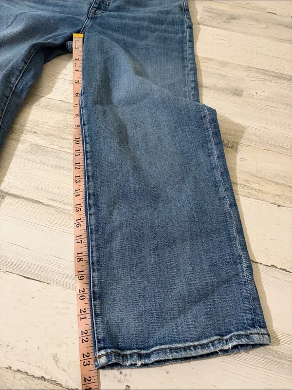 Madewell Slim Wide Leg Crop Jeans Size 28 - Image 12