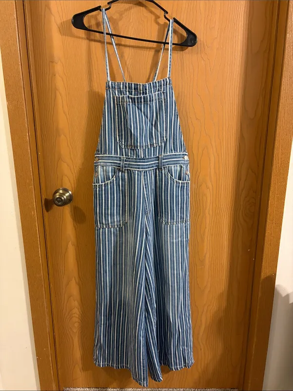 Kensie Women’s Blue‎ & White Striped Wide Leg Denim Overalls Medium NWOT - Image 2