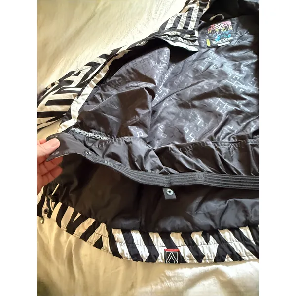 Burton Such A Deal Snowboard Jacket Black White Dryride Men Women Size XXS - Image 11