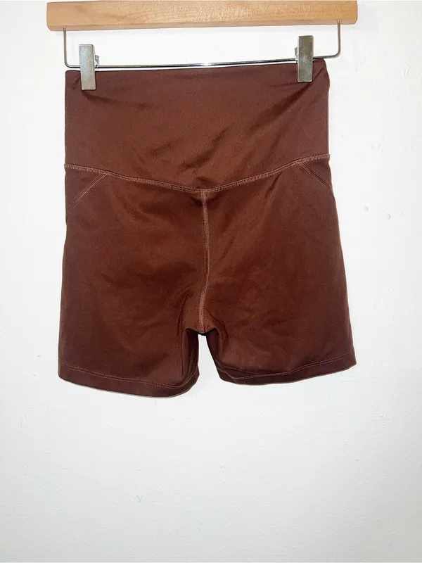 girlfriend collective Chocolate High-Waist Bike Shorts - Image 3