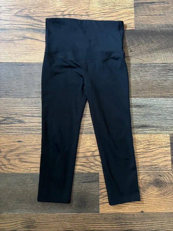 Gap Maternity Black Full Panel Leggings GapFit Blackout Cropped Women’s Size XS - Image 3