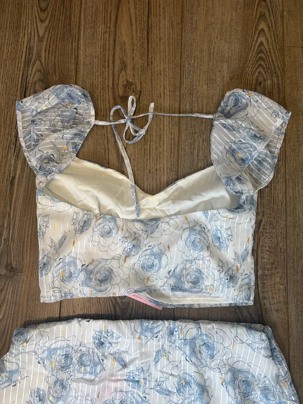 Beginning Boutique Mayia Blue Rose Print Top - Image 2