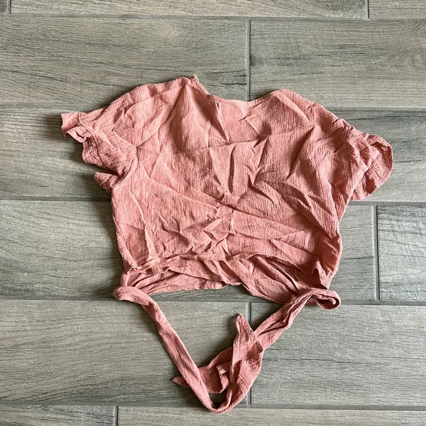 Alive girl wrap around top Size 8 - Image 3