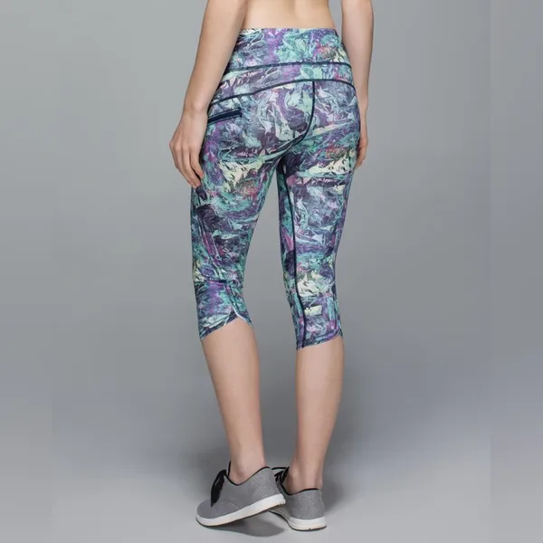 Lululemon Run: Top Speed Crop Size‎ 2 - Image 9