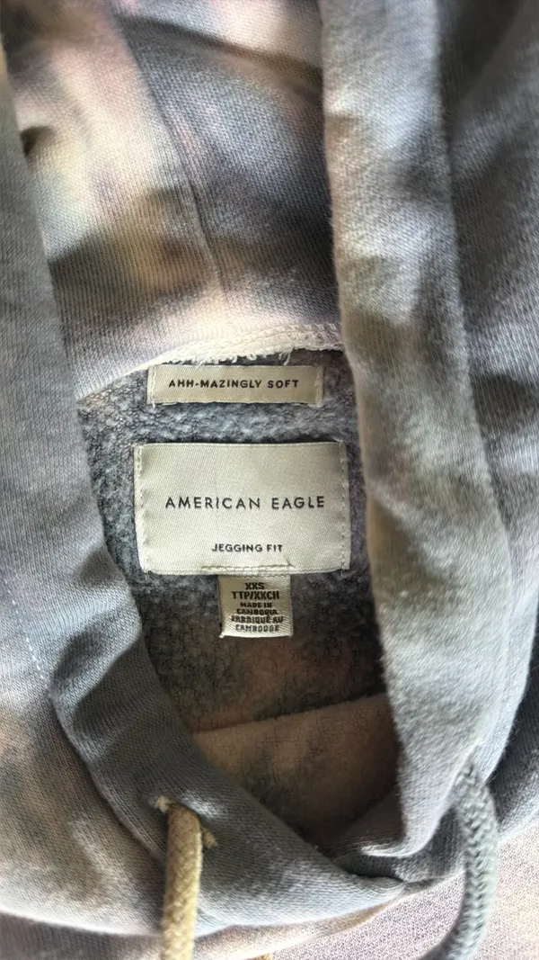 American Eagle Oversized Sweatshirt - Image 4