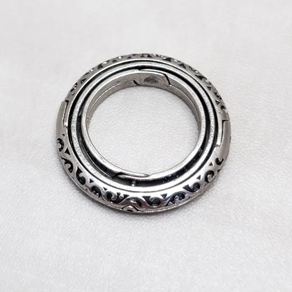 Spinning Multi Ring Pendant - Image 2