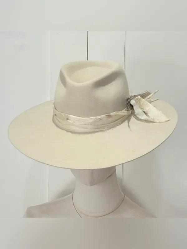Lovely Bird Montana Fedora Wool Hat Small Cream Feather Boho Chic Western Malibu - Image 3