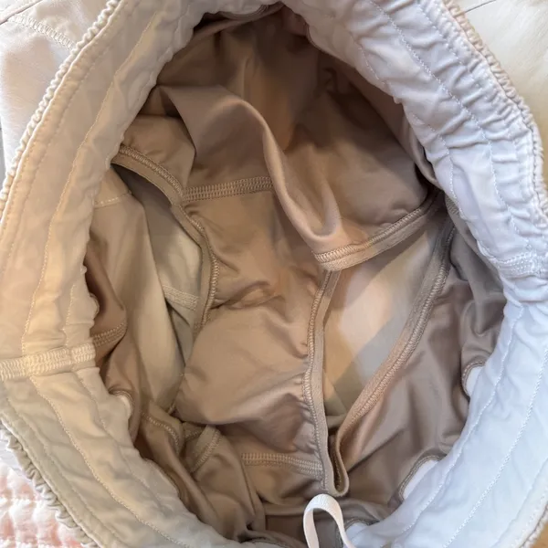 Lululemon Track That Short White 4 - Image 8