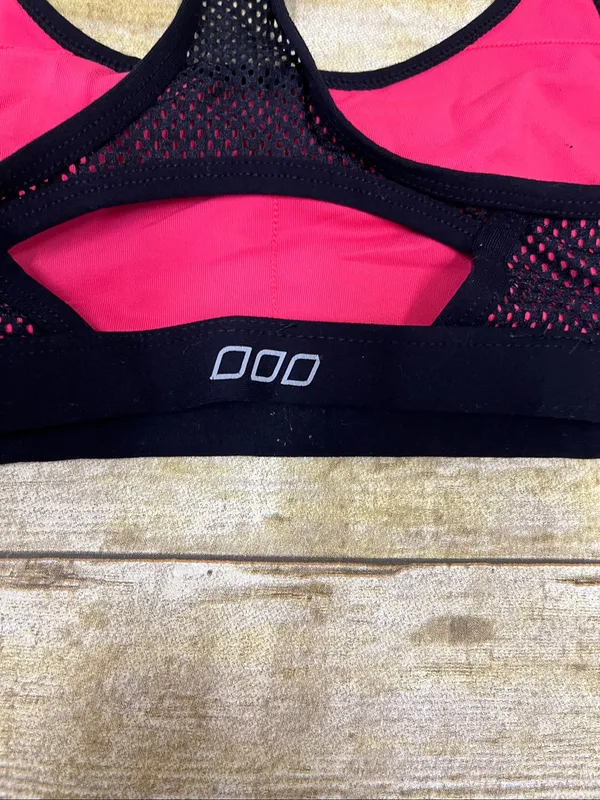 Lorna Jane Women’s Black Mesh Racerback Sports Bra with Red Underlay Size XS(?) - Image 2