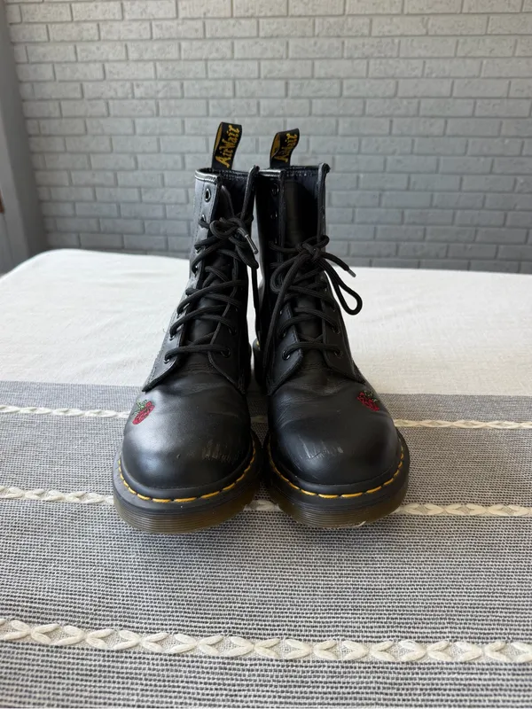 Dr. Martens 1460 Vonda Rose Embroidered Leather Combat Boots Black Size 9 - Image 5