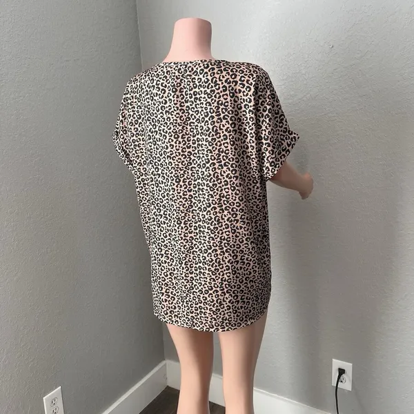 Good Times & Great Adventures Top Womens XL Leopard Cheetah Lightweigh Print #44 - Image 4