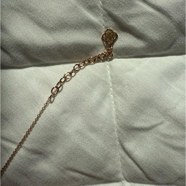 Kendra Scott Necklace - Image 4