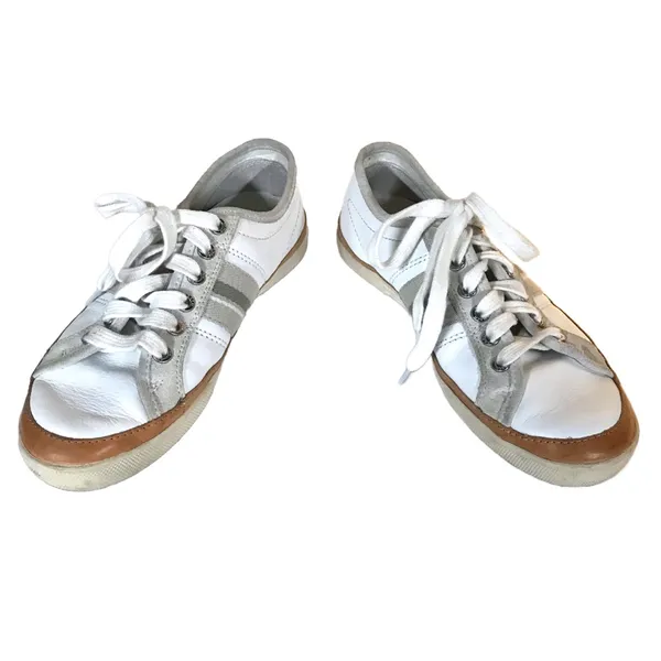 Coach "Brad" White & Gray Suede & Leather Sneakers (7.5) - Image 5