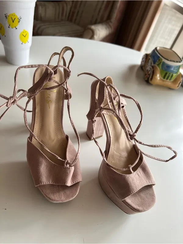 Lulu's Women's Size 7 Saucy Suede Platform Lace-Up Heels Dusty Pink‎ Block Heel - Image 6