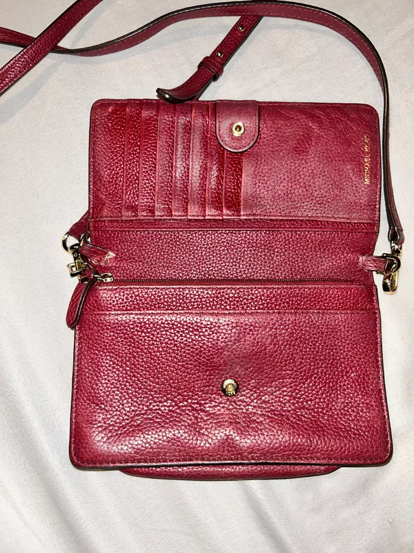 Michael Kors Crossbody - Image 3