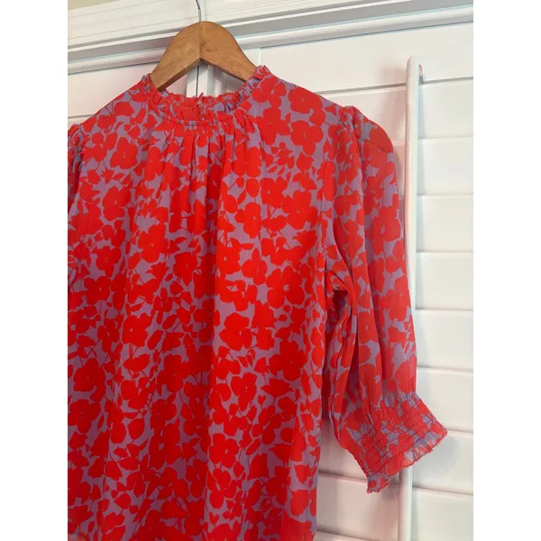 Ann‎ Taylor Lilac Floral Blouse Size XS - Image 4