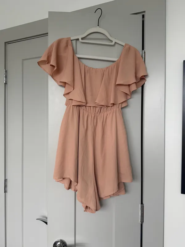Showpo Blush/Peach Off-Shoulder Ruffled Mini Dress - Size 8 - Image 5