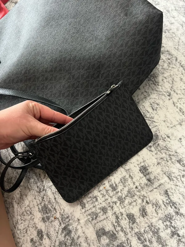 Michael Kors Purse & Wallet - Image 5