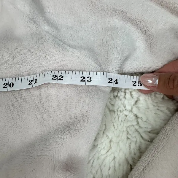 Victoria’s Secret Soft Pink Robe | Plush Cozy Robe | M/L - Image 6