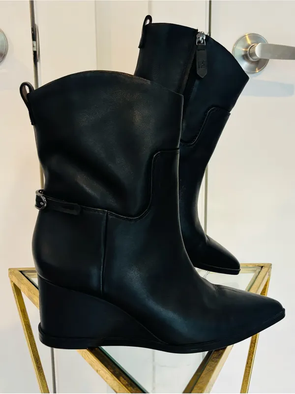 NWOB Franco Sarto Etta Black Leather shark booties wedge size 8M - Image 2