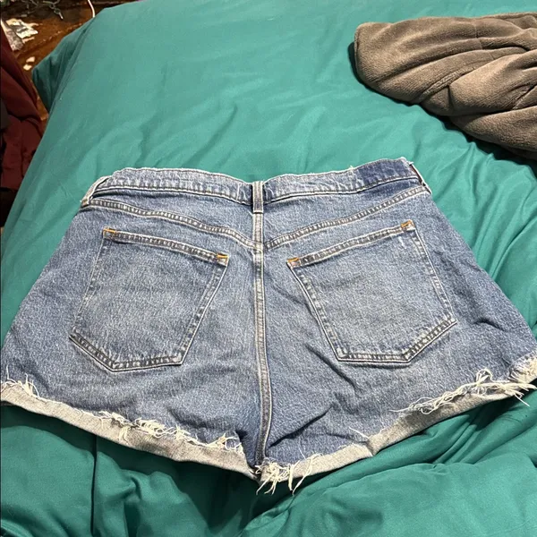 Abercrombie & Fitch Light Wash Denim Cutoff Shorts - Image 3