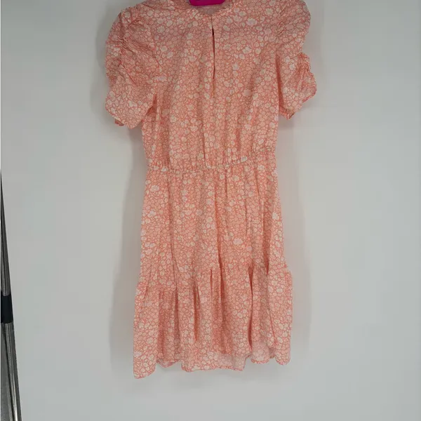 Loft Lightweight Peach Colored Floral Dress - Image 3