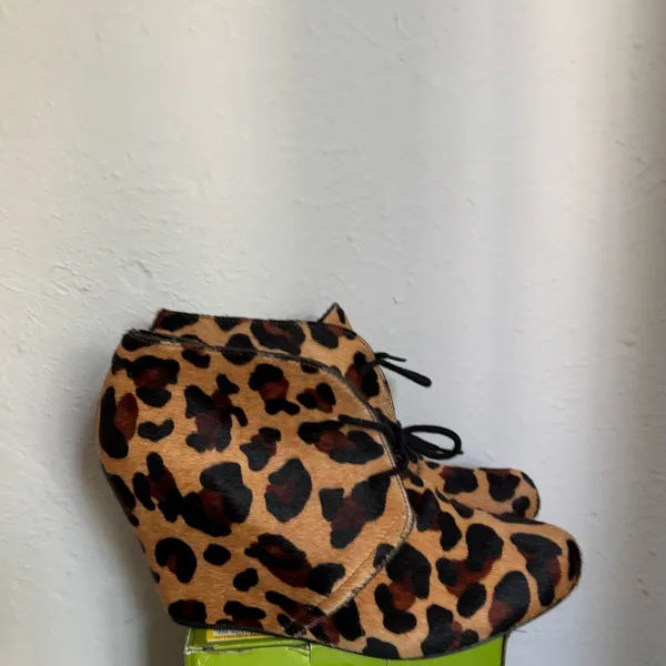 Steve Madden Leopard Print Wedge Heel Lace Up Ankle Boots - Image 14