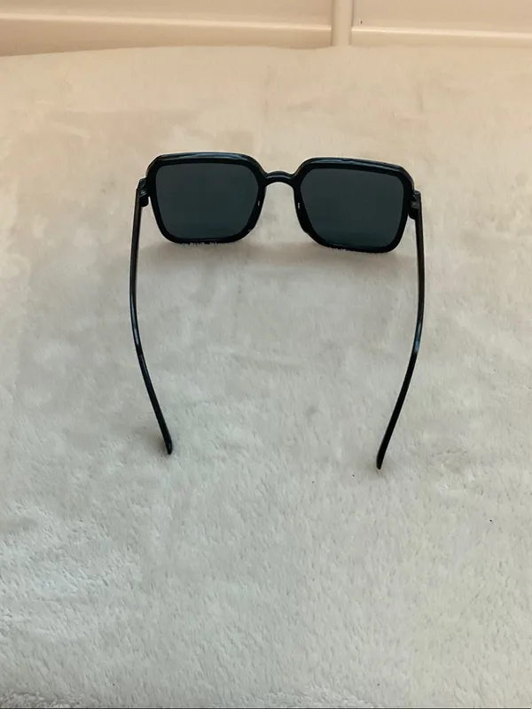 Women's Black Square Sunglasses - Image 3