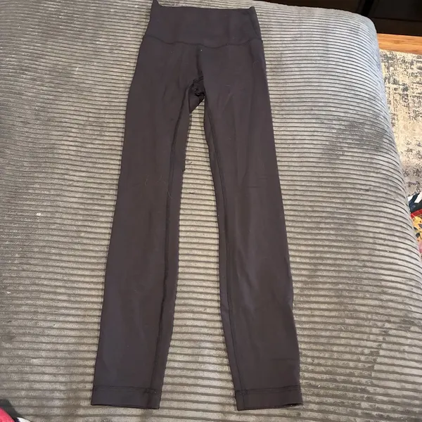 Lululemon Athletica Black Leggings Size 2 25 inch inseam Stretch Comfort Yoga - Image 2