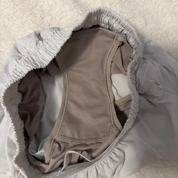 White Lululemon Shorts 2.5" Hotty Hot Low-Rise Lined - Image 3