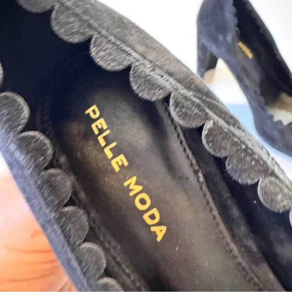 Pelle Moda Black Suede Scalloped Peep Toe Heels Womens 7 Cresent Shaped Heel - Image 7