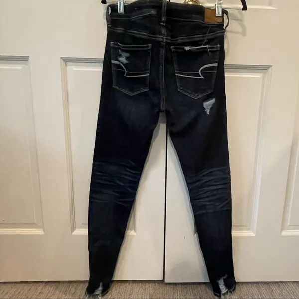 Women's American Eagle Distressed Dark Denim Skinny Jeans - Image 3