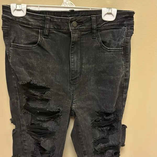 American Eagle black ripped jeans - Image 2