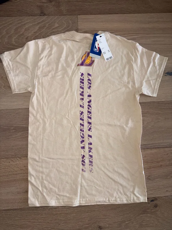 brand new lakers tee small with tags urban outfitters - Image 2