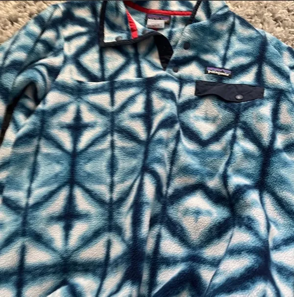 Patagonia Blue Thread Dye Synchilla Pull Over Medium - Image 4