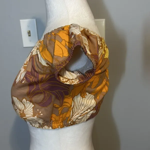Aritzia Wilfred Floral Crop size XXS‎ BIN E - Image 3