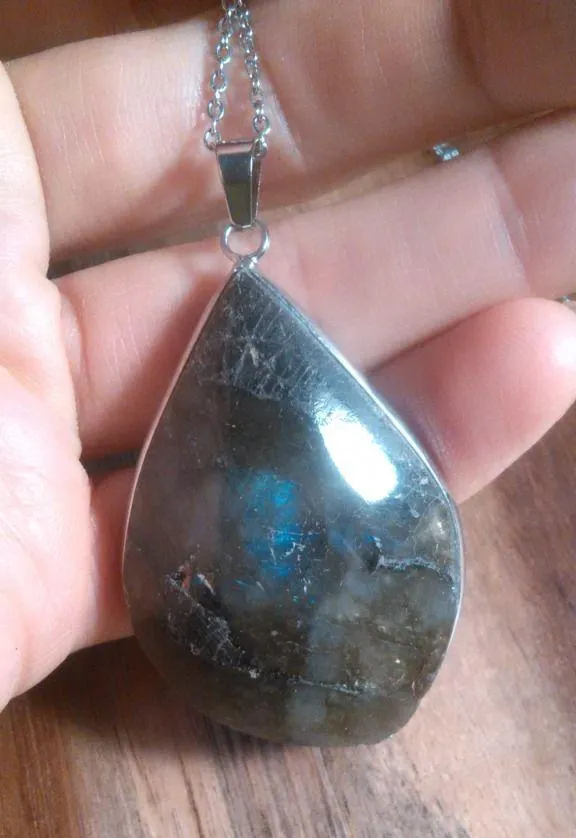 Malagasy Labradorite Stainless Steel Pendant Necklace - Image 3