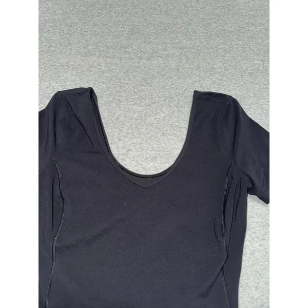 Lululemon Women's Align Tee Black Slim Fit Cropped Length Nulu Size 4 - Image 2