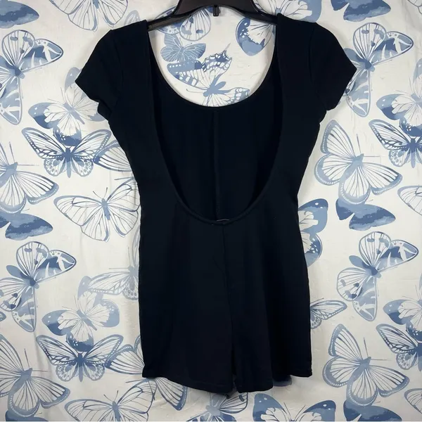 Edikted Black bodysuit SZ:S - Image 4