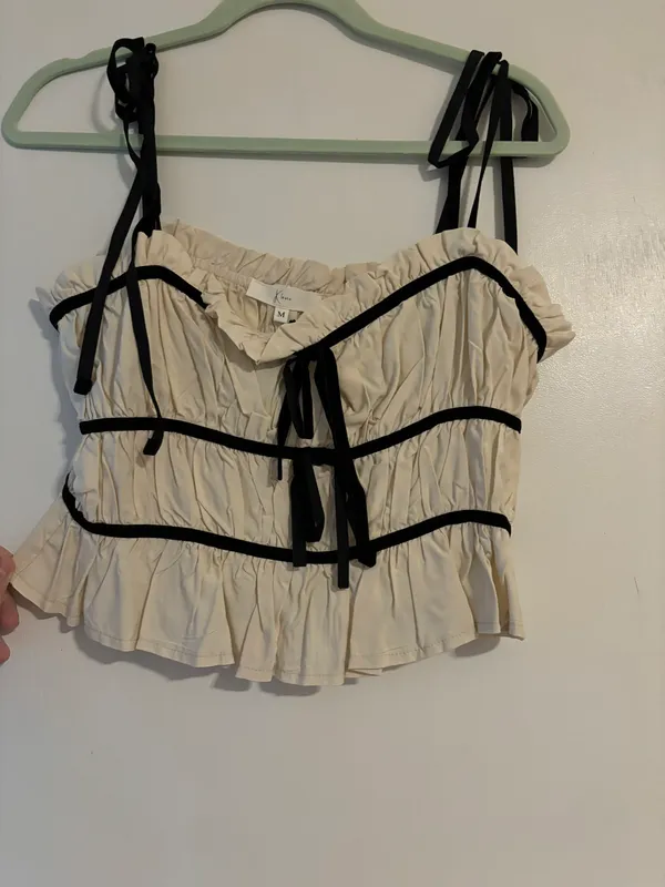Boutique Crop Top Tan Size M - Image 2