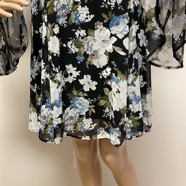 New Lulu’s long bell sleeve black with floral mini dress size M - Image 5