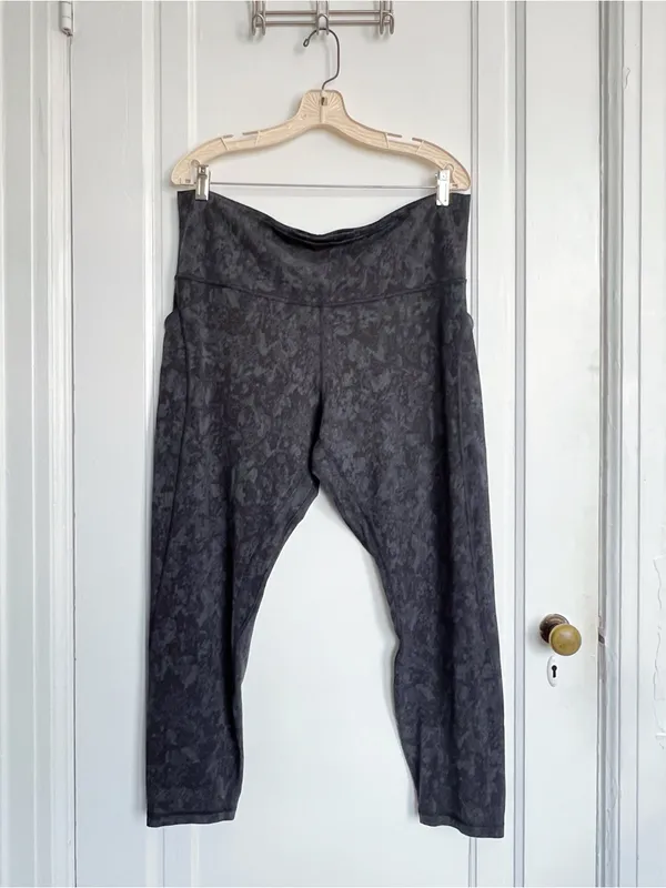 Lululemon • Align High-Rise Pant with Pockets 25" black camo legging tight crop - Image 3